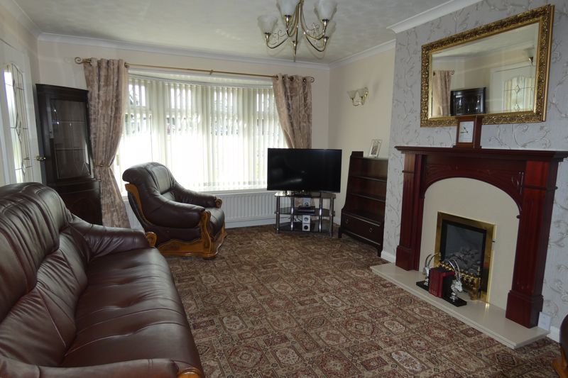 Lounge- click for photo gallery